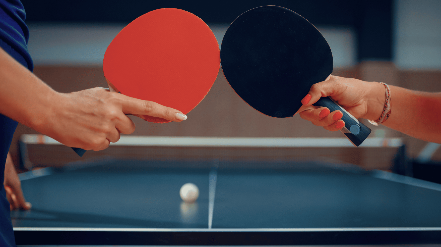 Competitive table clearance tennis